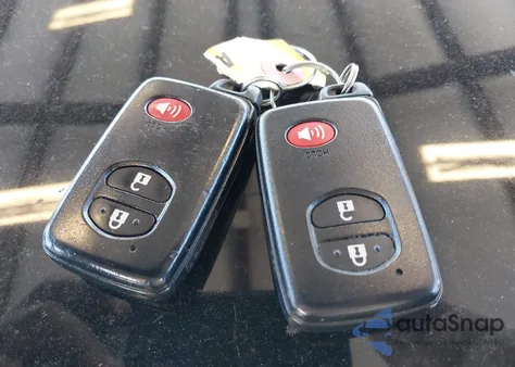 2013 Toyota Prius Two from USA, damaged, VIN JTDKN3DUXD1699999